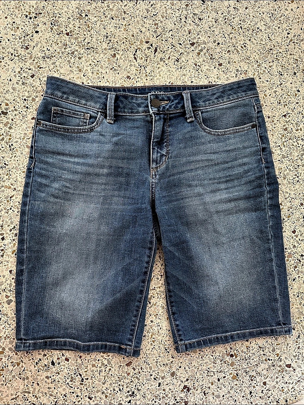 a.n.a. Women’s Blue Denim Stretch Bermuda Shorts Size 8